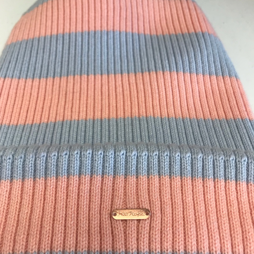New, Free People Outside The Lines beanie❤️ - Picture 8 of 8